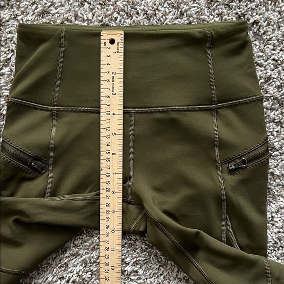Like New! Lululemon Dark Olive High-Waisted Leggings in Size 4 - Picture 8 of 10